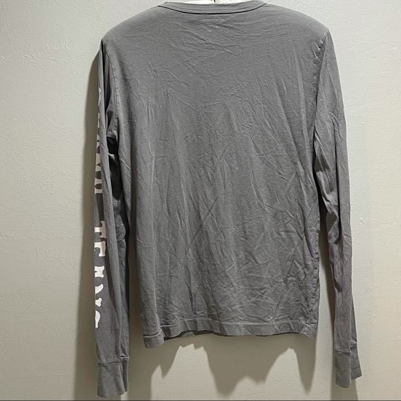 Vintage TRUE RELIGION Women’s Gray Long Sleeve Tee Spell Out Graphic USA - Picture 2 of 5